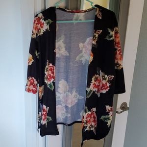 Black & Floral Camono